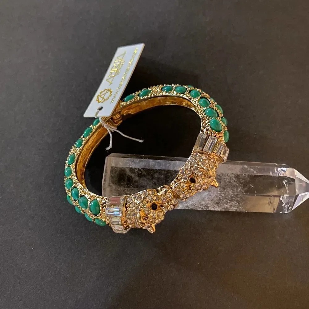 NWOT Amrita Singh Gold and Green Lepoard 🐆 Bracelet - Picture 11 of 11
